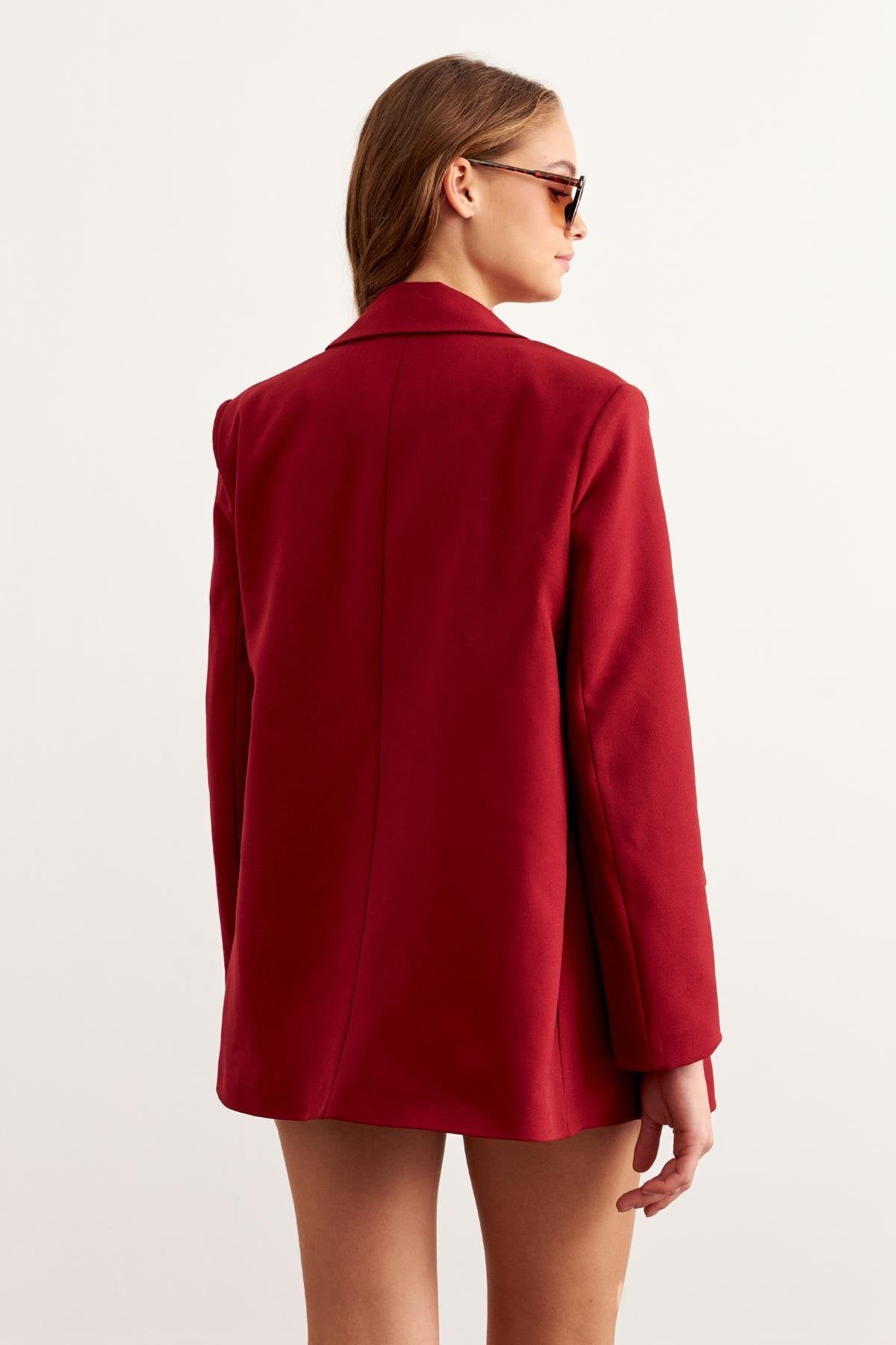 Önü Düğme Detaylı Omzu Vatkalı Blazer Ceket Bordo